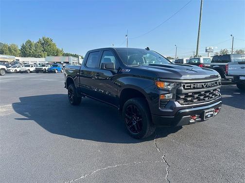 2022 Chevrolet Silverado 1500 Custom Trail Boss