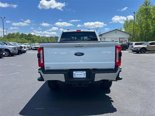 2025 Ford F-350 Lariat Super Duty