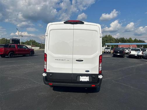 2025 Ford Transit-250 148 WB Medium Roof Cargo