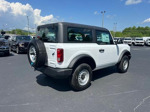 2025 Ford Bronco Base