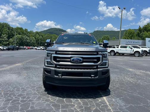 2022 Ford F-250 Platinum