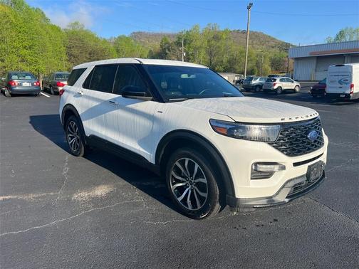 2022 Ford Explorer ST-Line