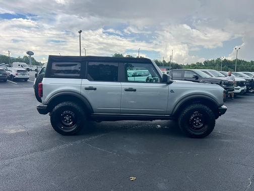 2023 Ford Bronco Black Diamond