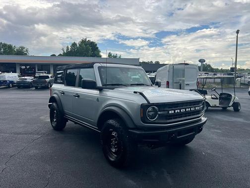 2023 Ford Bronco Black Diamond