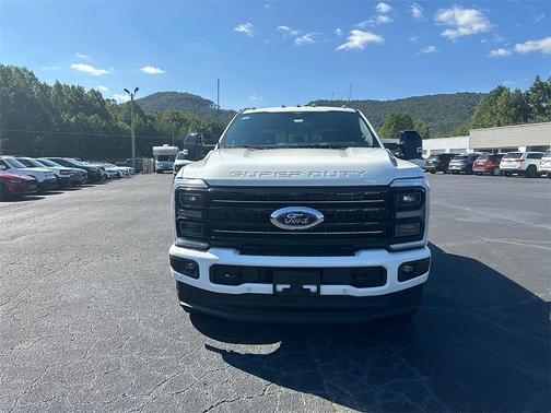 2026 Ford F-250 Platinum