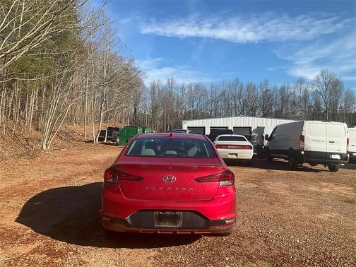 2020 Hyundai ELANTRA SEL