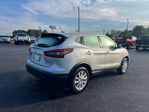 2021 Nissan Rogue Sport S