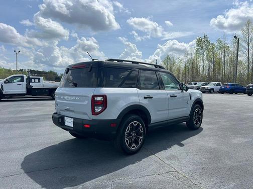 White Metallic 2026 Ford Bronco Sport Outer Banks