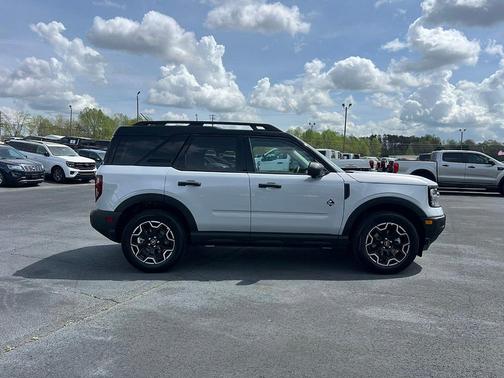 White Metallic 2026 Ford Bronco Sport Outer Banks
