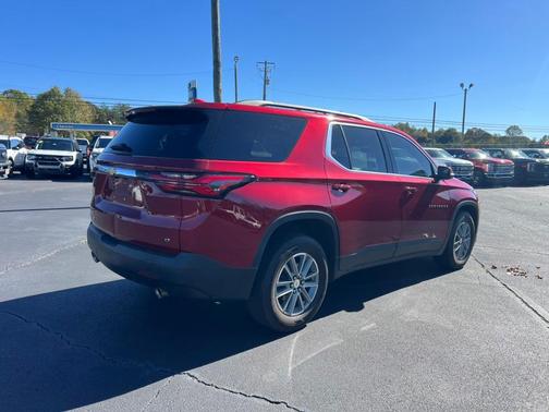 2022 Chevrolet Traverse LT Cloth