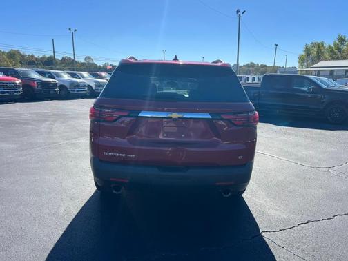 2022 Chevrolet Traverse LT Cloth