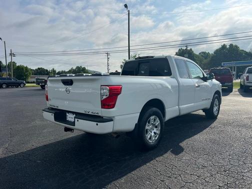 2018 Nissan Titan SV