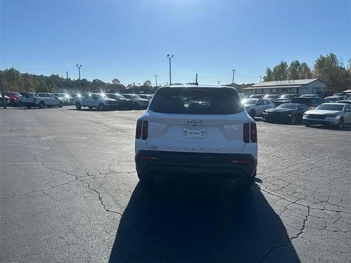 2022 Kia Sorento LX