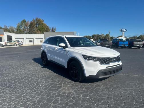 2022 Kia Sorento LX