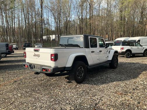 Bright White Clearcoat 2022 Jeep Gladiator Mojave