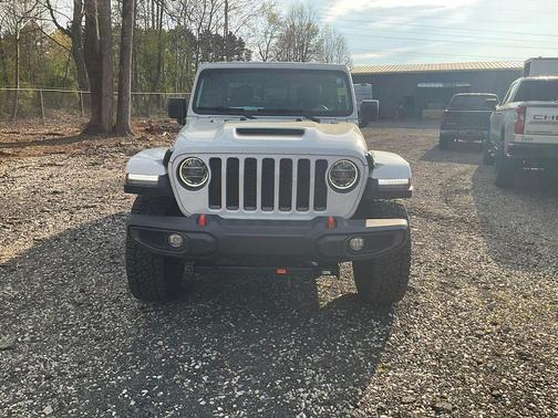 Bright White Clearcoat 2022 Jeep Gladiator Mojave