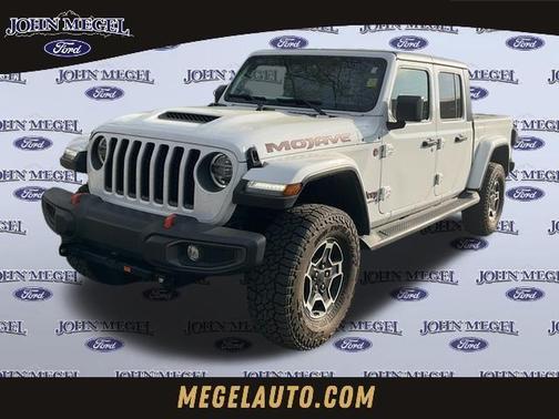 Bright White Clearcoat 2022 Jeep Gladiator Mojave