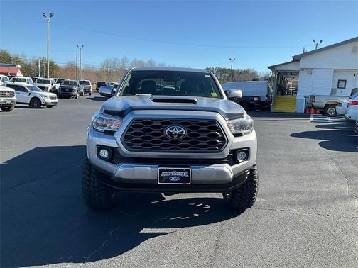 2020 Toyota Tacoma TRD Sport