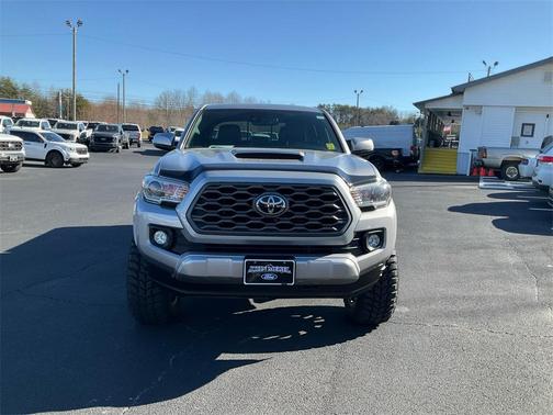 2020 Toyota Tacoma TRD Sport