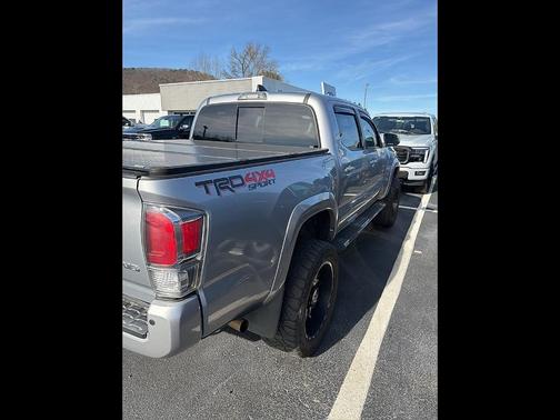 2020 Toyota Tacoma TRD Sport