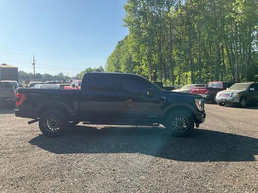 Black Metallic 2022 Ford F-150 XLT