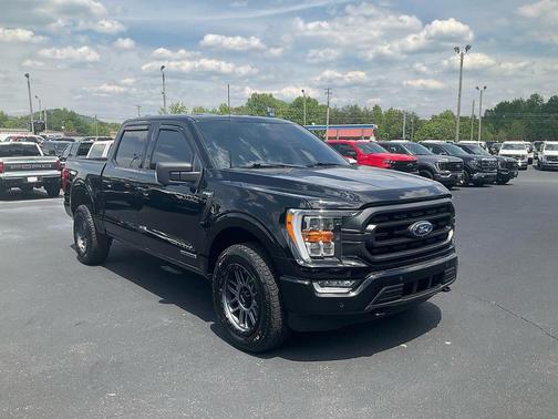 Black Metallic 2022 Ford F-150 XLT