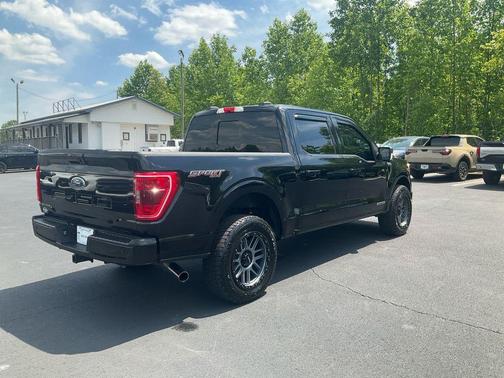 Black Metallic 2022 Ford F-150 XLT