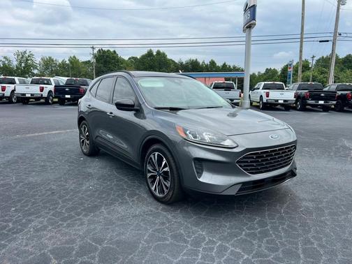 2021 Ford Escape SE