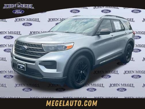 Silver Metallic 2021 Ford Explorer XLT