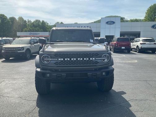 Gray 2026 Ford Bronco Badlands