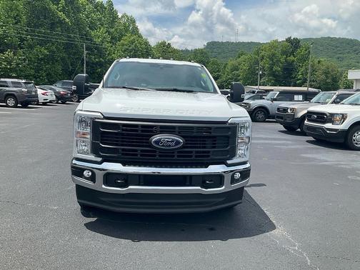 Oxford White 2024 Ford F-350 XL