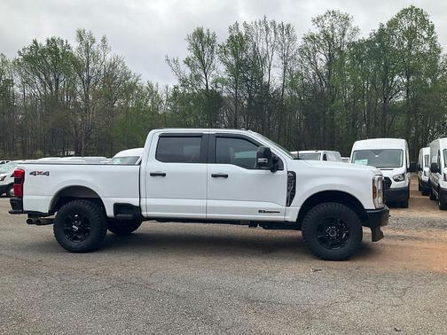 Oxford White 2024 Ford F-350 XL