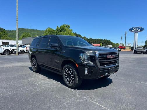 Onyx Black 2023 GMC Yukon AT4