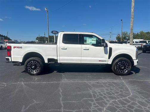 2026 Ford F-250 Platinum
