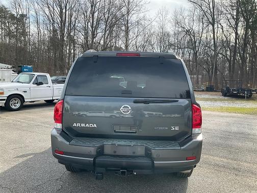 2010 Nissan Armada SE