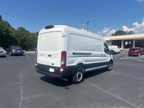 2025 Ford Transit-250 148 WB Medium Roof Cargo
