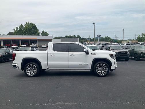 Summit White 2023 GMC Sierra 1500 Denali