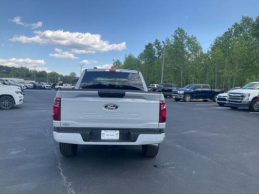 Avalanche 2026 Ford F-150 STX