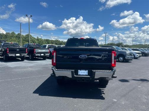 2025 Ford F-350 Lariat Super Duty