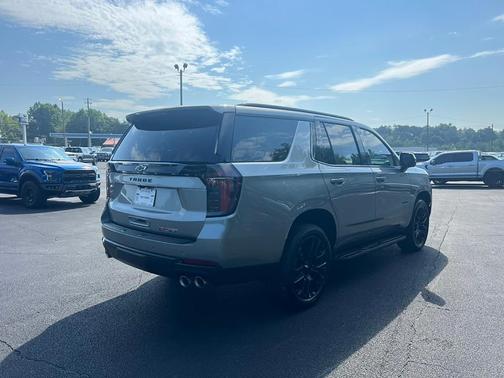 2025 Chevrolet Tahoe RST