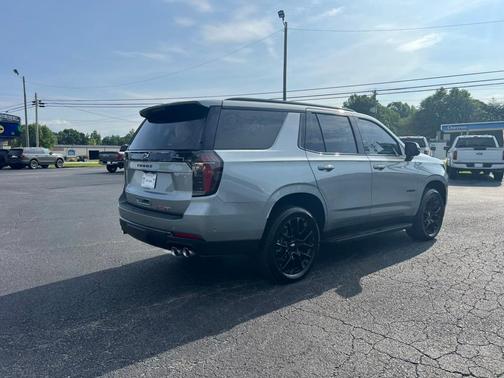 2025 Chevrolet Tahoe RST