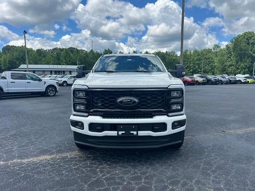 2025 Ford F-350 Lariat Super Duty
