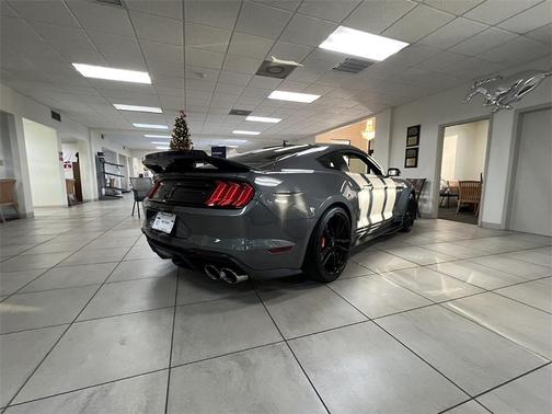 2021 Ford Shelby GT500 Base