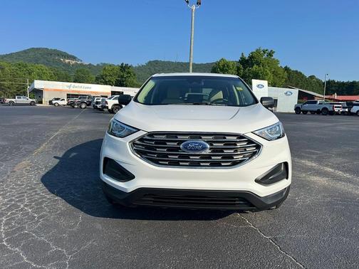2020 Ford Edge SE
