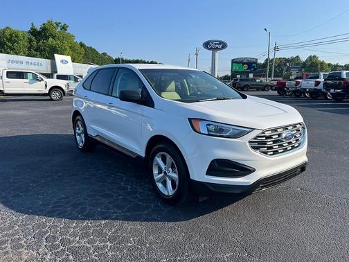 2020 Ford Edge SE