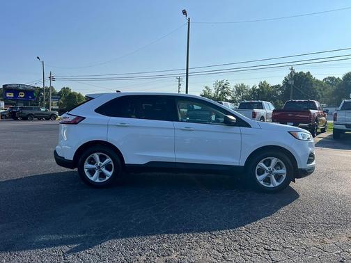2020 Ford Edge SE