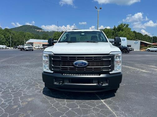 2025 Ford F-250 XL