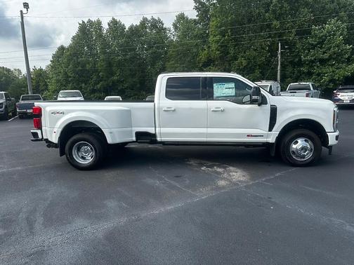 2025 Ford F-350 Platinum
