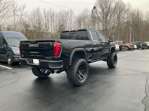 2024 GMC Sierra 2500 Denali Ultimate