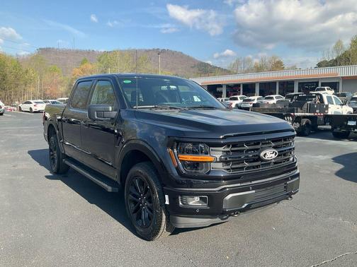 Black Metallic 2026 Ford F-150 XLT